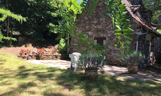 Urval Cottage | Fairytale Renovated Cottage On Beautiful & Idyllic 60 Acre Perigord Noir Estate