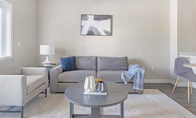 Katy Apartment | Falcon 1BD 7 - One Bedroom Apartment, Sleeps 2