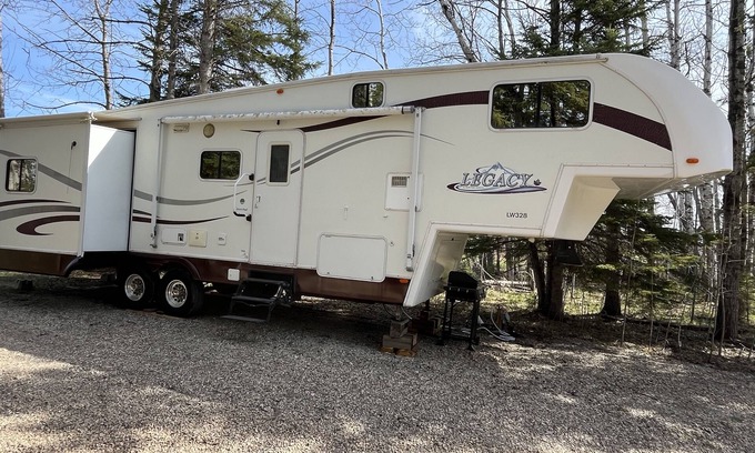 Strathclair House | Falcon - Camper at Sunset Bay