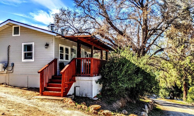Pauma Valley Cabin | Falcon's Chalet- Cabin