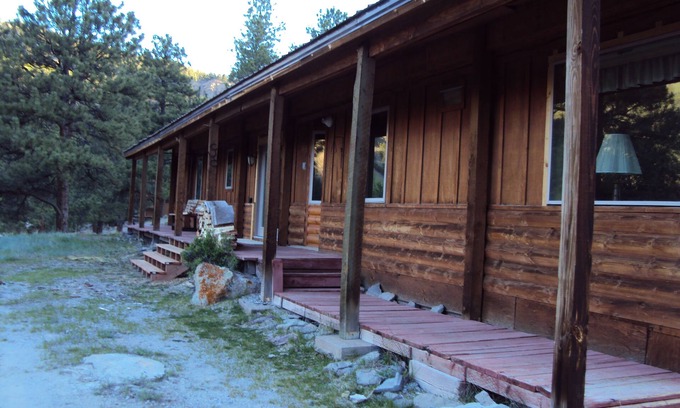 Lake City House | FALL COLORS ARE HERE! DATES AVAILABLE FOR WINE FESTIVAL! BOOK NOW!