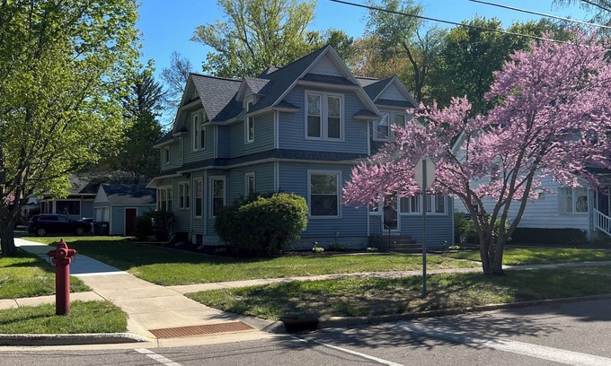 South Haven House | Fall Dates Available!