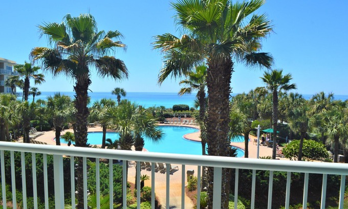 Miramar Beach Condo | Fall Dates Filling Up! Beach Frontage View Free Beach Service Private Beach #214