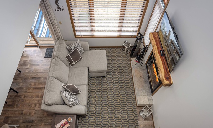 The Galena Territory Condo | Fall Golf Bliss at Lucky Bunker – Swing Into Galena!