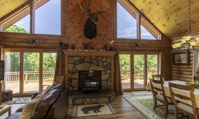 Danby Cabin | 🍁Fall Weekend Getway! Book Now!🍁