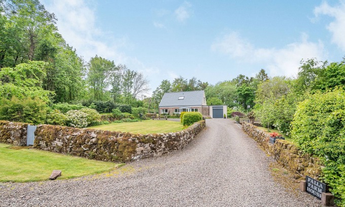 Jedburgh Cottage | FALLA FARMHOUSE, family friendly, with open fire in Jedburgh