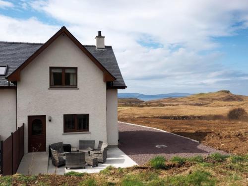 Suladale House | Falls Cottage
