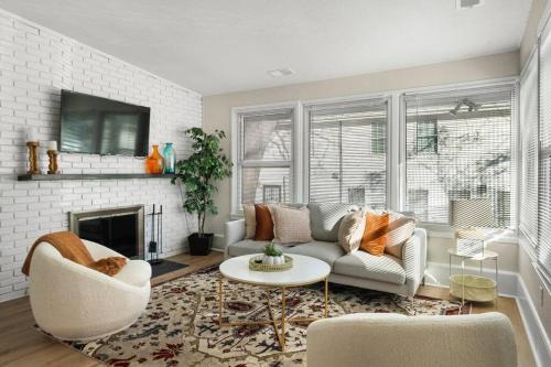 West Falls Church House | FallsChurch, Tysons Corner, Dulles airport, DC