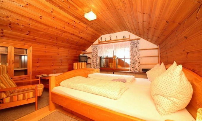 Sankt Nikolai im Solktal Other | Familienzimmer mit Dusche, WC - Pension Gamsjäger - Urlaub Beim Biolandwirt