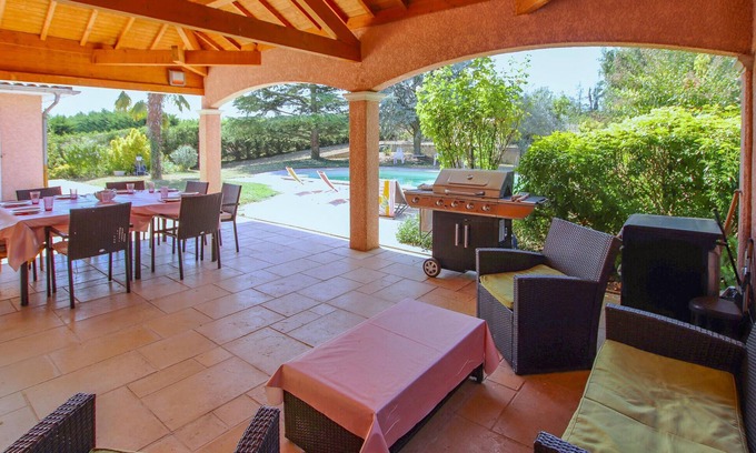 Cheyssieu House | Familiar and spacious with swimming pool near Vienne.