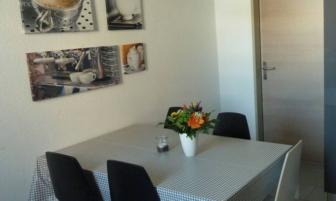 Goethestraße Apartment | Familienfreundliche Fewo ,zentrale Lage 1/2
