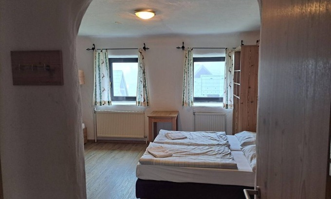 Spital am Pyhrn Apartment | Familienzimmer mit Dusche, WC - Thomas´s Daheim