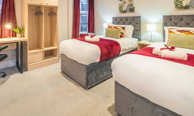 Rushmoor District Apartment | Families/Contractors, Pet Friendly with Free WiFi