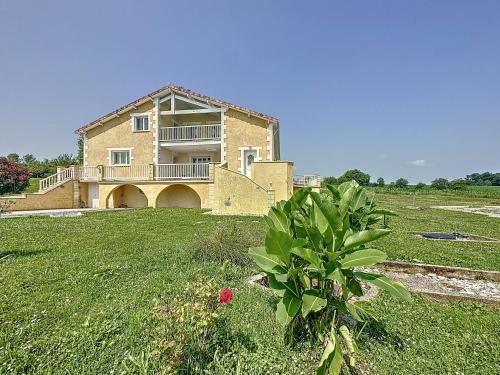 Horsarrieu House | Familles - amis, Netflix -clim - 3 terrasses - BBQ
