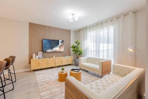 Kissimmee House | Family 4BR w Private Pool near Disney Parks