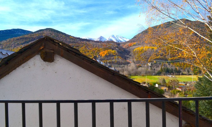 Esterri D'Aneu Apartment | Family and central apartment