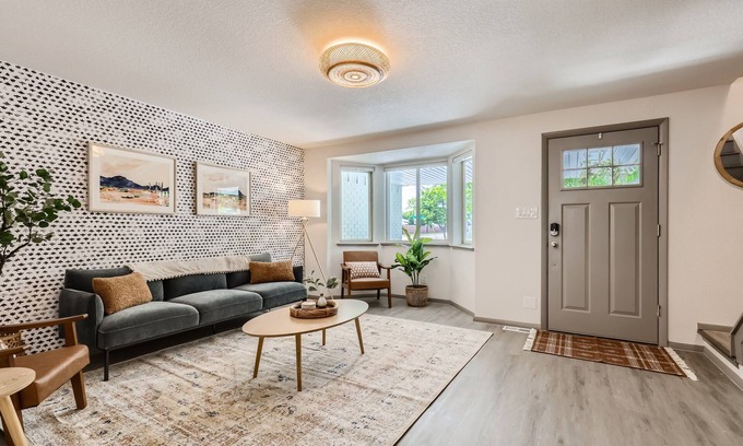 South Westminster House | Family and Dog Friendly - Game Room - Central Location Between Denver & Boulder