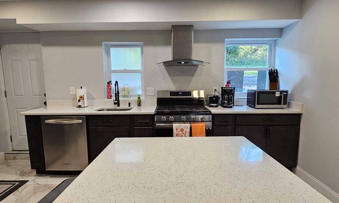 Lochearn House | Family and pet friendly house
