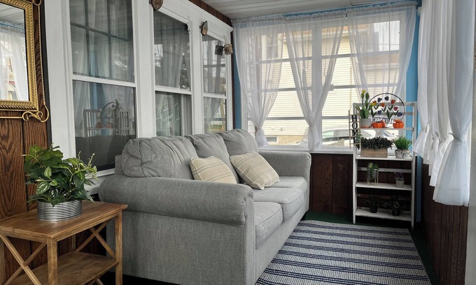 Fords House | Family and friends go New York