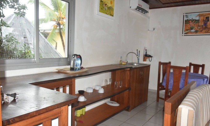 Kribi Apartment | Family Apartment (4) 1 Bedroom Garden View B & B
