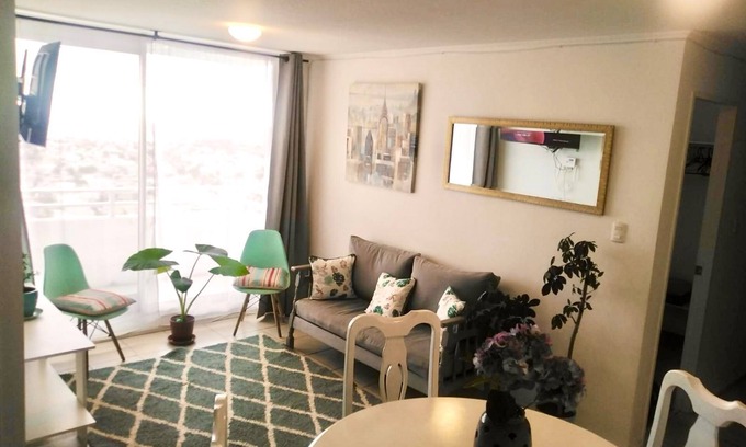 La Serena Apartment | FAMILY APARTMENT, 5 MIN. FROM THE BEACH AND ROUTE 5, OCEAN VIEW.