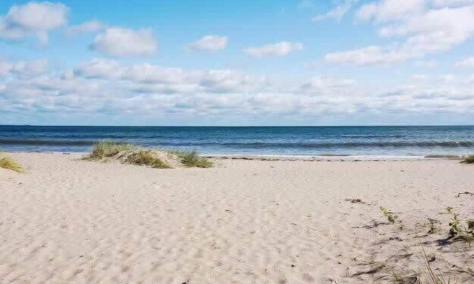 Ljugarn Apartment | Family apartment located minutes from Ljugarnbeach