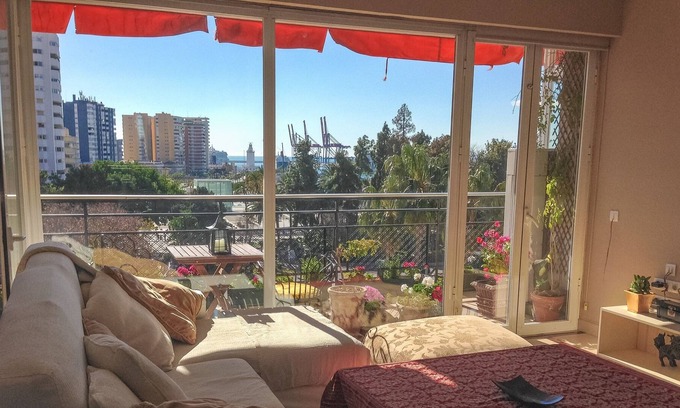 Campos Eliseos Condo | Family apartment next to the center and beach with sunny terrace, parking, wifi.