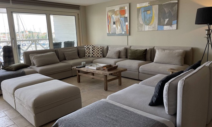 Ouddorp Apartment | Family apartment, spacious and luxurious, between Grevelingen and the North Sea