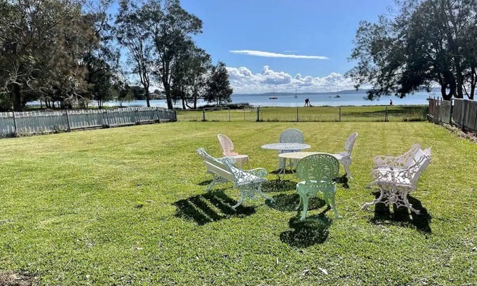Tanilba Bay House | Family beach bunkhouse