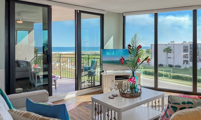 Butler Beach Condo | Family Beach Condo - Steps To The Sand Or Pool