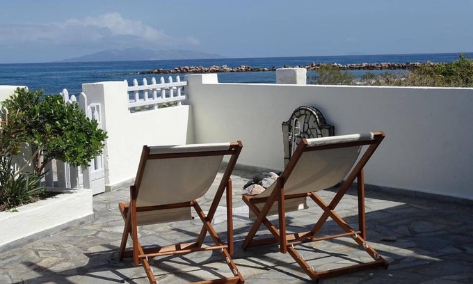 Kamari House | Family beach house, sea front.