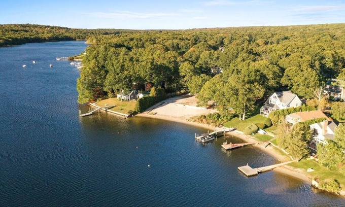 Saunderstown House | Family Beach House, Private beach access!