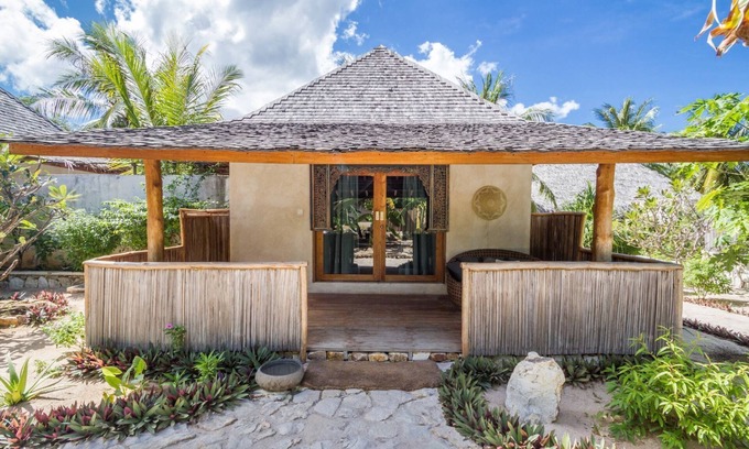 Rote Island Cottage | Family Bungalow Nemberala, Rote Island
