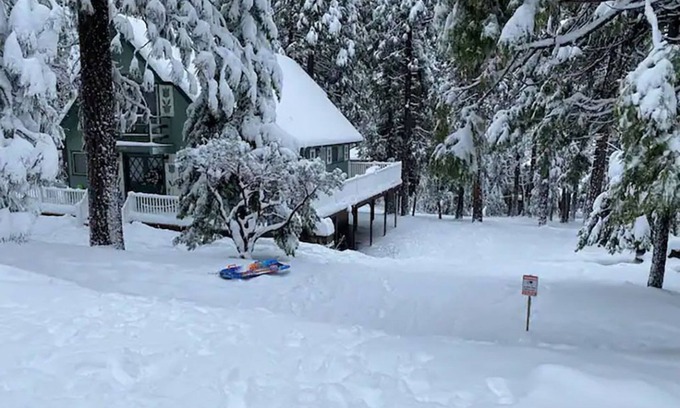 Glencoe Ski Chalet | Family Cabin In Quiet Neighborhood Near Hiking