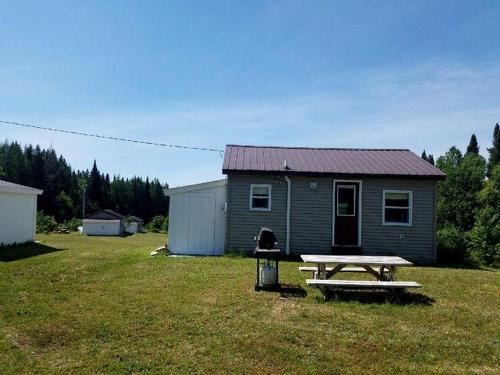 Stewartstown House | Family Cabin in Stewartstown for a New Hampshire Weekend Getaway