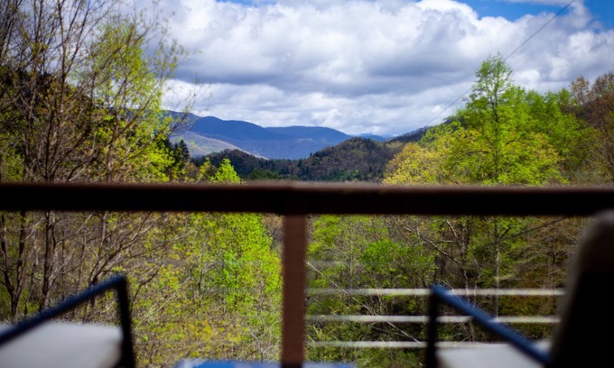 Robbinsville Cabin | Family Cabin Near Smoky Mtn Entrance - Nantahala