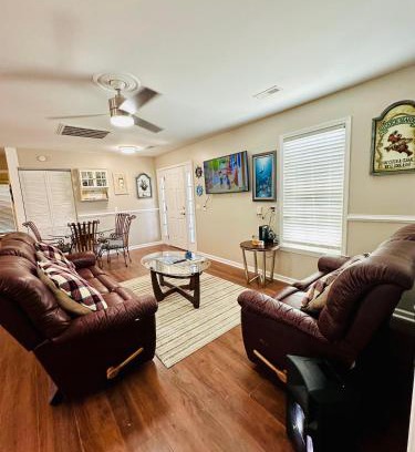 Sea Breeze House | Family Cottage 1 mile to Carolina Beach