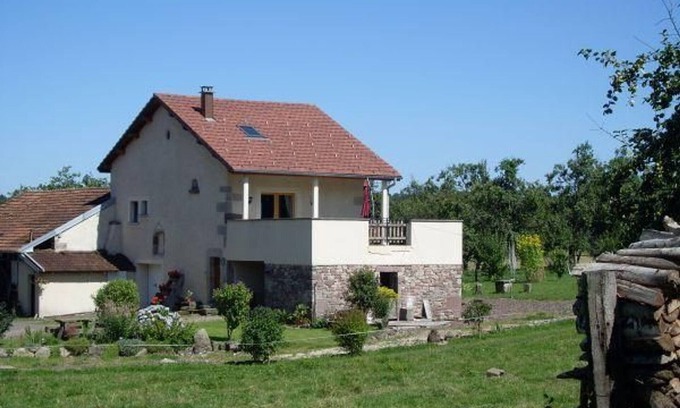 Saint-Bresson Cottage | Family Cottage in the Vosges with WiFi Included