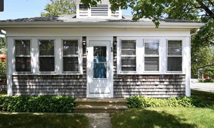 Oak Bluffs Cottage | Family cottage in Oak Bluffs. Close to town
