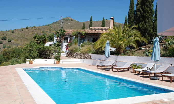 Rio Velez Cottage | Family Cottage With Pool and Spectacular Views in a Rural Setting