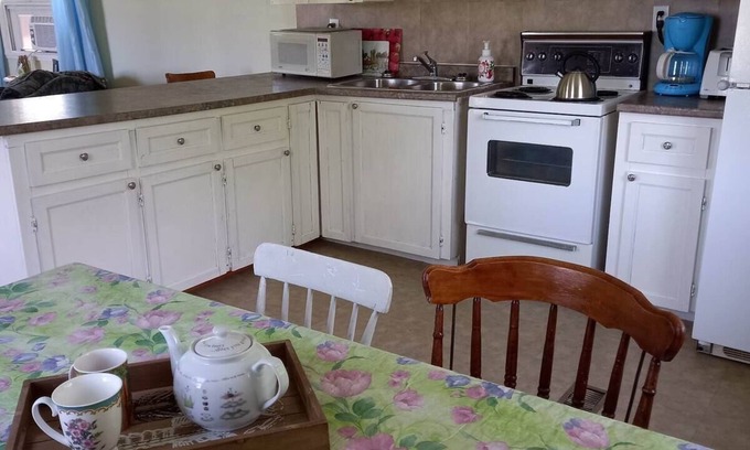 Central Bedeque House | Family Cottage with Fire Pit Near Beach