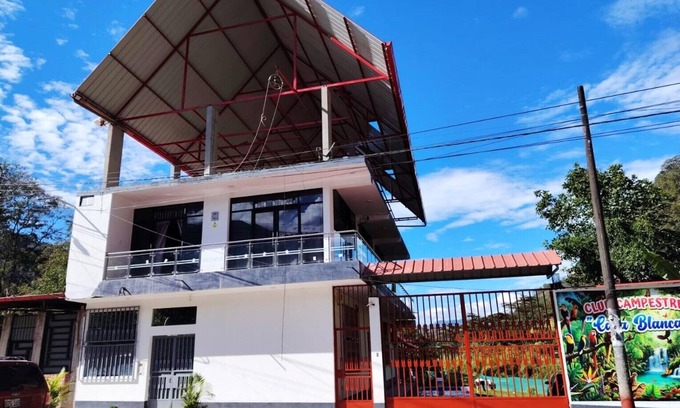 San Ramon Cottage | Family cottage with swimming pool, barbecue, WiFi, enjoy nature!
