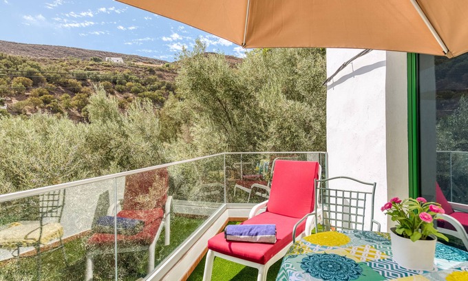 Temisas House | Family cotttage among olive