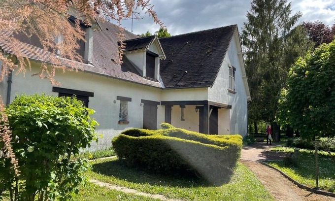 Huisseau-sur-Mauves House | Family country house in the Chateaux de la Loire area