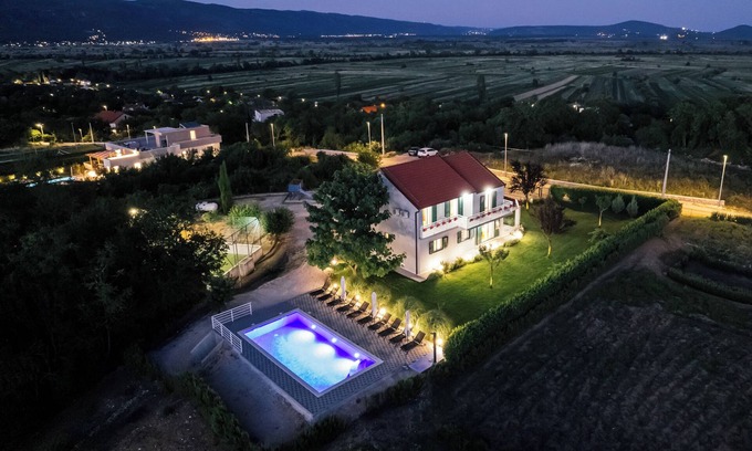 Zmijavci Villa | Family destination