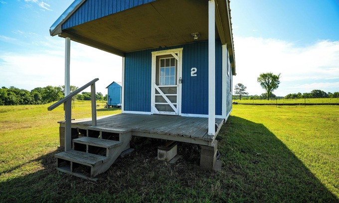 Plantersville Cabin | Family Farms Cabin 2 - Full Beds, Relaxing Nights, Lake View + Fire Pit Sleeps 4