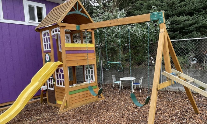 Northgate House | Family-first home w/ toys & playground near transit!