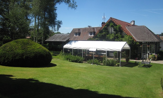 Chateauneuf-la-Foret Bed & Breakfast | Family friendly guest house with a swimming pool, breakfast optional