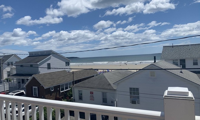Old Orchard Beach Condo | Family Friendly 2 Bedroom 1 Bath Oceanview Condo 189 East Grand Ave Unit 306