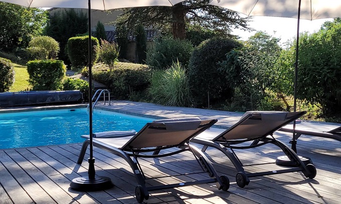 Chalabre House | Family-friendly 19th-century farmhouse: games, swimming pool and hiking trails.